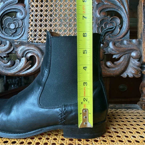 Women’s Frye Black Chelsea Boots - Picture 12 of 14